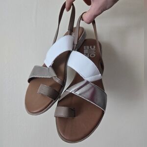 Bueno, genuine leather, size 39, size 8.5, NWT, white, tan, silver, sandals